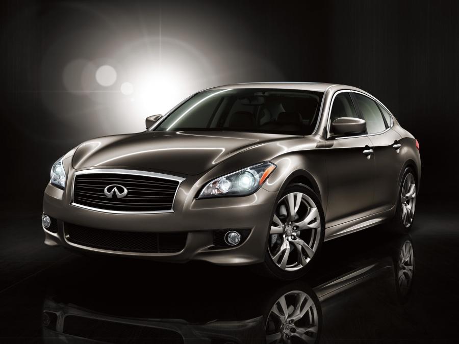 Infiniti M56 S '2010